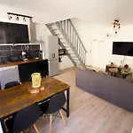 Triplex Lumineux A Cherbourg, Hyper Centre, 2 Pas Du Port & Vie Nocturne, Intendance Luxury Host Cherbourg-en-Cotentin