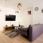 Triplex Lumineux A Cherbourg, Hyper Centre, 2 Pas Du Port & Vie Nocturne, Intendance Luxury Host شقة شيربوغ أون كوتننتين