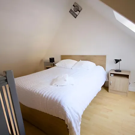 Apartment Triplex Lumineux A Cherbourg, Hyper Centre, 2 Pas Du Port & Vie Nocturne, Intendance Luxury Host