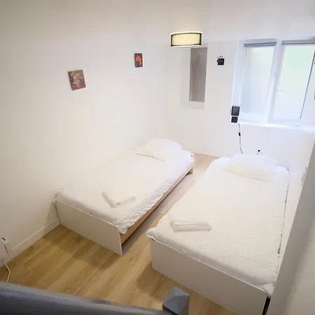 Triplex Lumineux A Cherbourg, Hyper Centre, 2 Pas Du Port & Vie Nocturne, Intendance Luxury Host Apartment *
