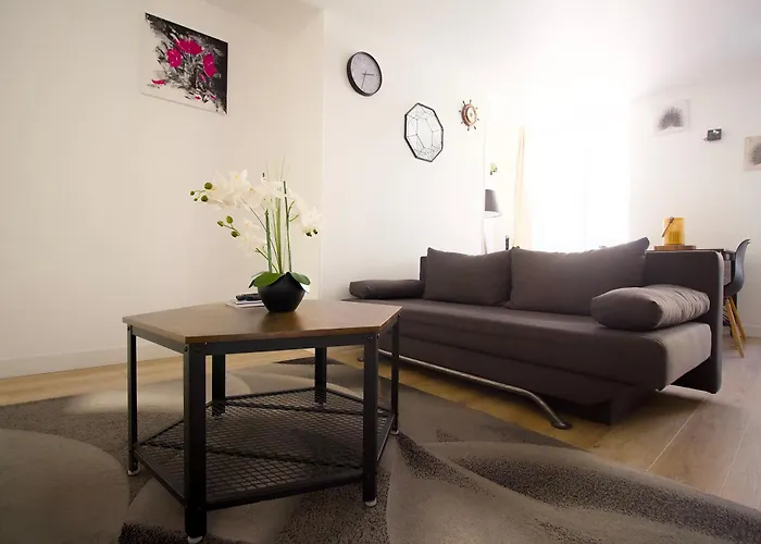 Apartamento Triplex Lumineux A Cherbourg, Hyper Centre, 2 Pas Du Port & Vie Nocturne, Intendance Luxury Host