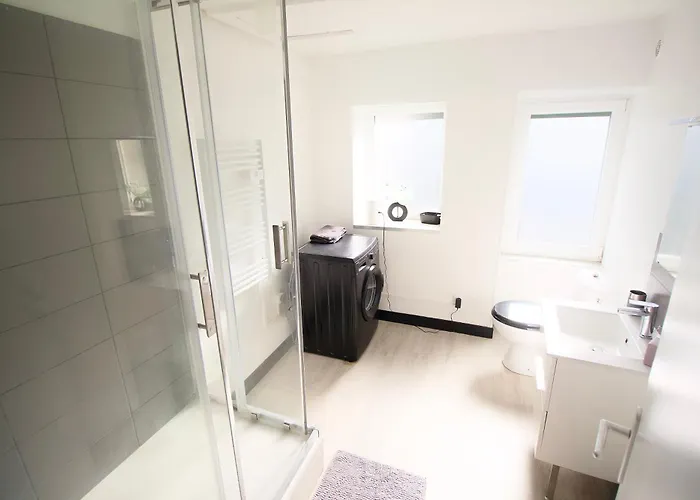 Triplex Lumineux A Cherbourg, Hyper Centre, 2 Pas Du Port & Vie Nocturne, Intendance Luxury Host Apartment