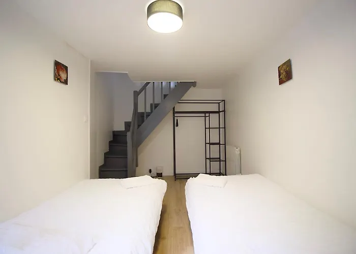 Apartment Triplex Lumineux A Cherbourg, Hyper Centre, 2 Pas Du Port & Vie Nocturne, Intendance Luxury Host